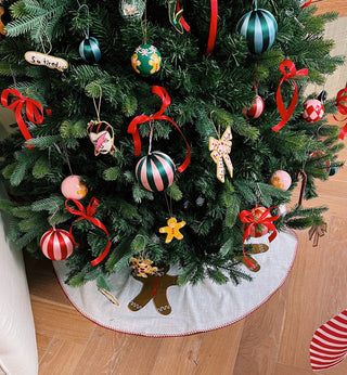 Sweet Gingerbread Tree Skirt
