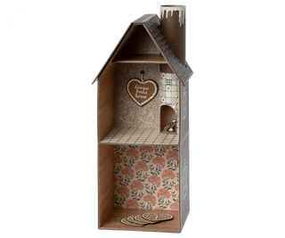 Gingerbread house mouse