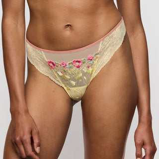 LIZELOT French Vanilla string