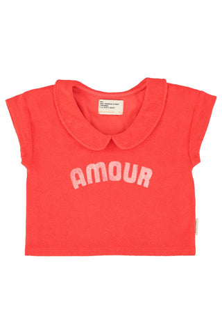 t'shirt red w/ "amour" print